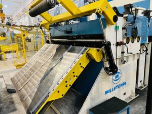 Pressa per stampaggio Mossini PDM-4B-1000 - 1000 ton (ID:76398) - Dabrox.com