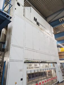 Pressa per stampaggio Muller Weingarten HUQ 4.1100 - 1100 ton (ID:76410) - Dabrox.com