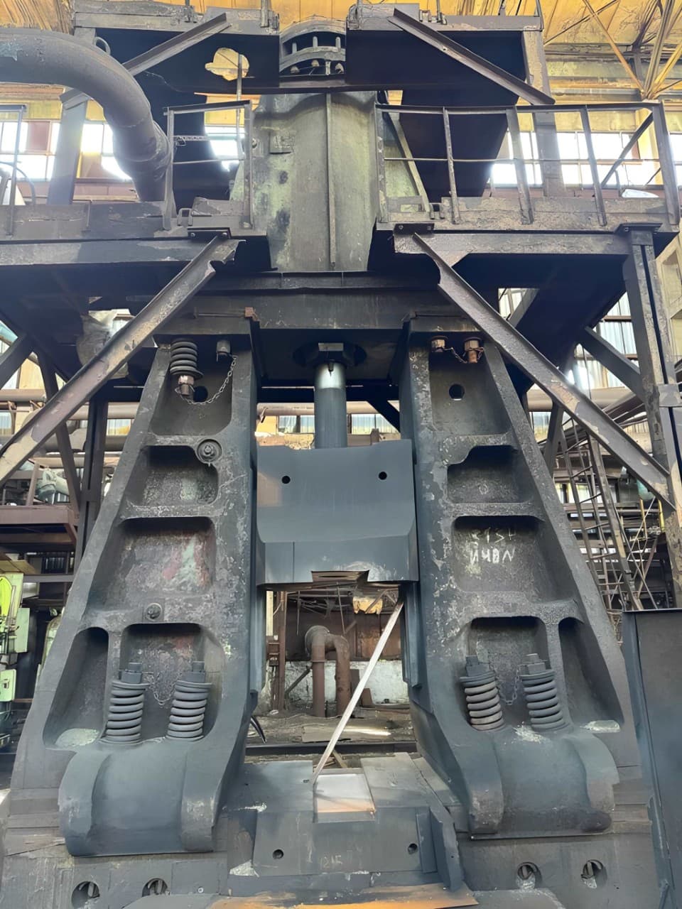Maglio per forgiatura NKMZ Kramatorsk M2152 - 16 ton