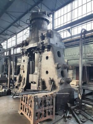 Maglio per forgiatura Huta Zygmunt MPM 16000 - 17500 kg·m (Foto 4)