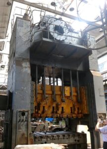 Pressa per stampaggio TMP Voronezh - 1000 ton