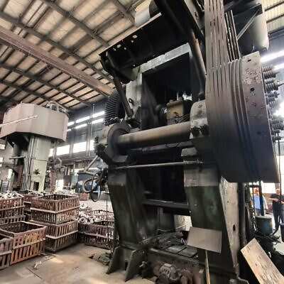 Pressa per forgiatura a caldo TMP Voronezh K8544 - 2500 ton (Foto 7)