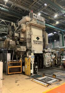 Pressa per stampaggio a caldo Sumitomo - 2000 ton