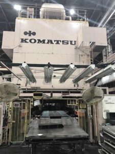 Pressa per stampaggio Komatsu - 1800 ton