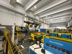 Pressa per stampaggio Mossini PDM-4B-LD-2000 - 2000 ton (ID:76337) - Dabrox.com