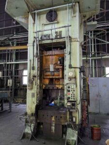 Pressa a sbavare e preformare TMP Voronezh KA9536 - 400 ton (ID:76077) - Dabrox.com