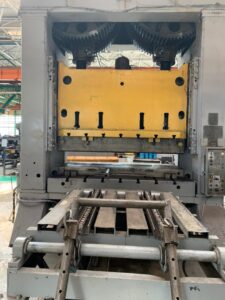 Pressa per stampaggio TMP Voronezh - 800 ton