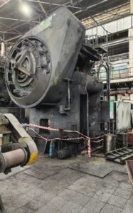 Pressa per stampaggio a caldo TMP Voronezh K04.038.842 - 1600 ton (ID:76170) - Dabrox.com