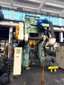Pressa per stampaggio a caldo Clearing EF11600 - 1600 ton (ID:76254) - Dabrox.com