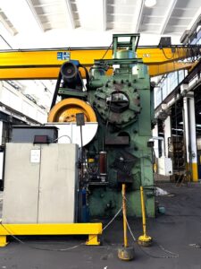 Pressa per stampaggio a caldo Clearing EF11600 - 1600 ton (ID:76254) - Dabrox.com