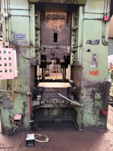 Pressa per stampaggio a caldo Clearing EF11600 - 1600 ton (ID:76254) - Dabrox.com