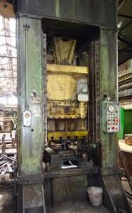 Pressa a sbavare e preformare TMP Voronezh KA9536 - 400 ton (ID:75396) - Dabrox.com