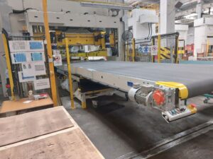 Pressa per stampaggio Aida DSF-TE4-20000-730-250 - 2000 ton (ID:76378) - Dabrox.com