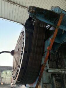 Pressa per stampaggio a caldo National Maxipres 700T - 700 ton (ID:76377) - Dabrox.com