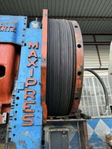 Pressa per stampaggio a caldo National Maxipres 700T - 700 ton (ID:76377) - Dabrox.com