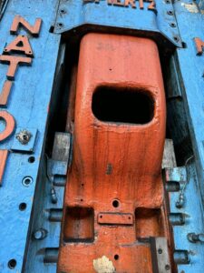 Pressa per stampaggio a caldo National Maxipres 700T - 700 ton (ID:76377) - Dabrox.com