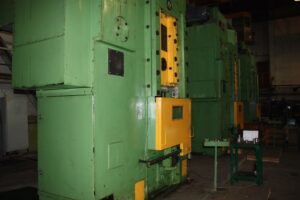 Pressa per estrusione a freddo Barnaul KB0036 - 400 ton (ID:S85655) - Dabrox.com