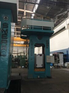 Pressa per stampaggio a caldo Smeral LZK 4000 - 4000 ton (ID:S76857) - Dabrox.com