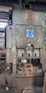 Pressa a sbavare e preformare Smeral - 315 ton