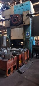 Pressa per stampaggio a caldo Smeral LZK 1600 - 1600 ton (ID:76394) - Dabrox.com