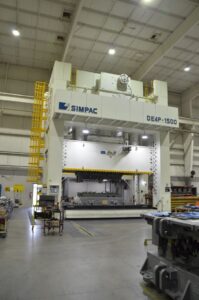 Pressa per stampaggio Simpac - 1500 ton