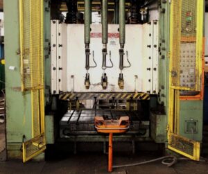 Pressa meccanica Rovetta S2-400-1600-1220 - 400 ton (ID:75790) - Dabrox.com
