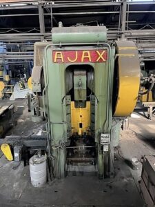 Pressa per stampaggio a caldo Ajax 3000 MT - 3000 ton (ID:76088) - Dabrox.com