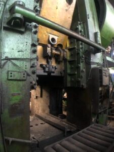 Pressa per stampaggio a caldo TMP Voronezh KB8544 - 2500 ton (ID:75481) - Dabrox.com