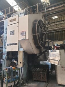 Pressa per stampaggio a caldo Hosung HFP-1300 - 1300 ton (ID:75997) - Dabrox.com