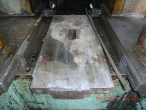 Pressa per stampaggio a caldo TMP Voronezh K04.019.840 - 1000 ton (ID:S78831) - Dabrox.com