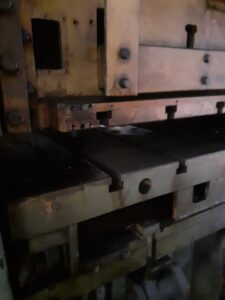 Pressa per stampaggio TMP Voronezh KB3537 - 500 ton (ID:75500) - Dabrox.com