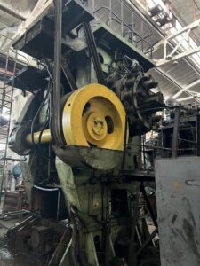 Pressa per stampaggio a caldo TMP Voronezh K8542 - 1600 ton (ID:75711) - Dabrox.com