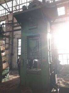 Pressa a sbavare e preformare TMP Voronezh KB9534 - 250 ton (ID:75504) - Dabrox.com