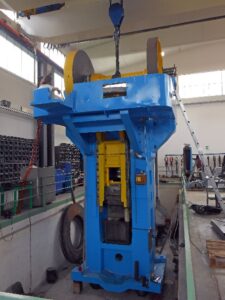 Pressa a vite Hasenclever - 1600 ton