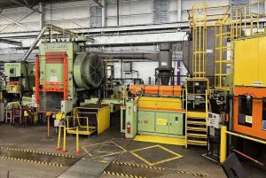 Pressa per stampaggio a caldo Nittan Massey MHFP-2000LW - 2000 ton (ID:76412) - Dabrox.com