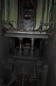 Pressa per stampaggio a caldo TMP Voronezh KB8040 - 1000 ton (ID:S78493) - Dabrox.com