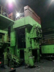Pressa per stampaggio a caldo Smeral LZK 4000 A - 4000 ton (ID:S78504) - Dabrox.com