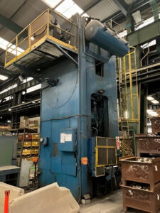 Pressa per stampaggio a freddo Grabener KFP 800/1050/400 - 800 ton (ID:76195) - Dabrox.com