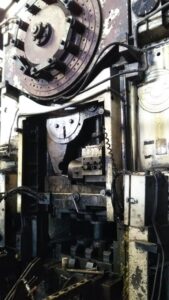 Pressa per stampaggio a caldo Smeral LZK 1000 P - 1000 ton (ID:75532) - Dabrox.com