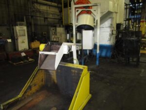 Pressa per stampaggio a caldo Manzoni SR1300 - 1300 ton (ID:75547) - Dabrox.com