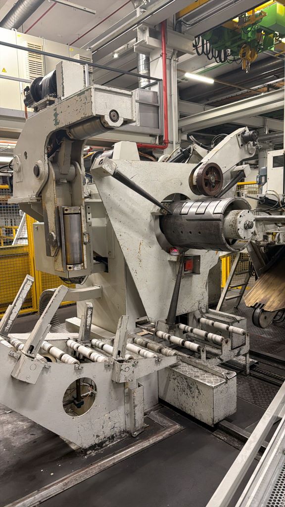 Macchina svolgitrice-raddrizzatrice Muller Weingarten UWR 60