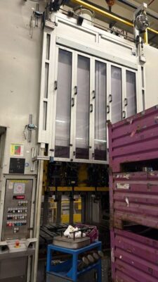 Pressa per stampaggio Muller Weingarten HU 2-250 - 250 ton (Foto 1)