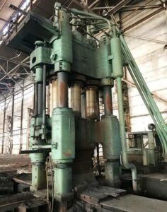 Pressa idraulica Dnepropress - 2000 ton