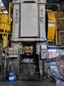 Pressa per stampaggio a caldo TMP Voronezh K8544 - 2500 ton (ID:76198) - Dabrox.com