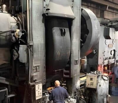 Pressa per stampaggio a caldo Massey 2800 - 2800 ton (Foto 3)