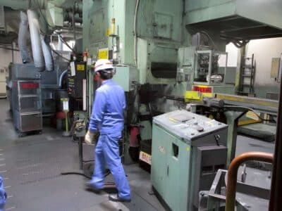 Pressa per fucinatura a freddo Komatsu L1C630L - 630 ton (Foto 9)