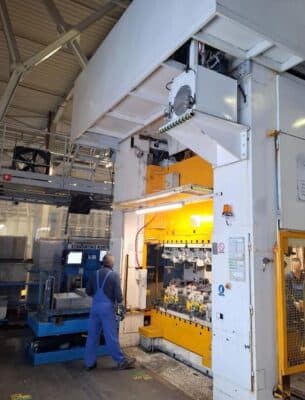 Pressa per stampaggio Arisa S2-630.LD - 630 ton (Foto 4)