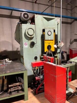 Pressa a ginocchiera Barnaul KB8336 - 400 ton (Foto 3)