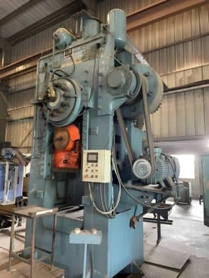 Pressa per stampaggio a caldo Smeral LZK 1000 - 1000 ton (Foto 4)