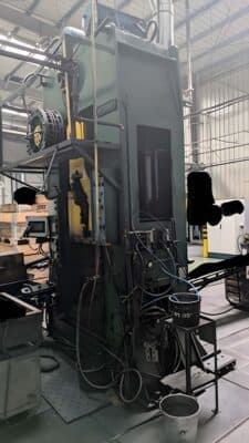 Pressa per stampaggio a caldo Mecolpress SEO 35 - 350 ton (Foto 1)